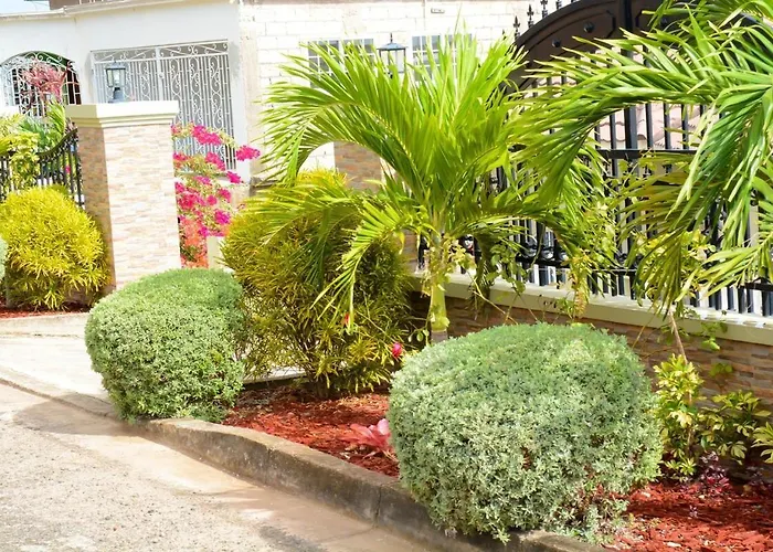 Winter Escape With Seaview - Private Balcony & Fast Wifi Villa