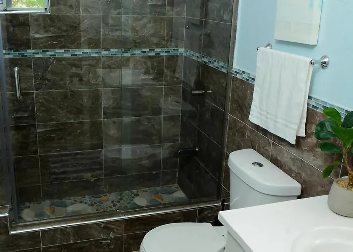 Villa Winter Escape With Seaview - Private Balcony & Fast Wifi