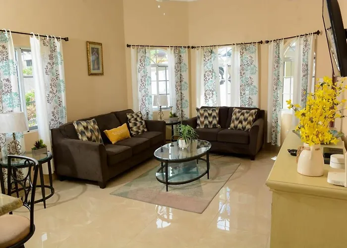 Villa Winter Escape With Seaview - Private Balcony & Fast Wifi