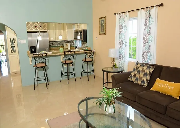 Winter Escape With Seaview - Private Balcony & Fast Wifi * Runaway Bay