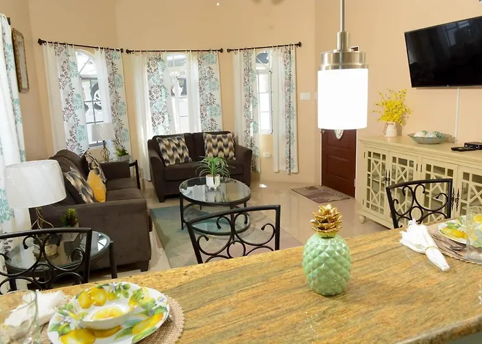 Villa Winter Escape With Seaview - Private Balcony & Fast Wifi