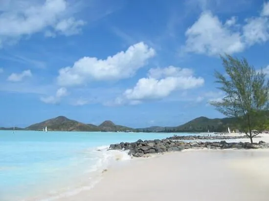 Villa Winter Escape With Seaview - Private Balcony & Fast Wifi Runaway Bay